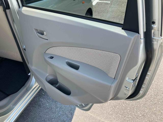 ムーヴＬコーナーセンサー　ＣＤ／ＡＭ／ＦＭラジオ　ＡＵＸ接続　アイドリングストップ　オートエアコン　キーレスエントリー　スモークガラス　盗難防止アラーム　ハロゲンヘッドランプ　足踏み式パーキングブレーキ（千葉県）の中古車