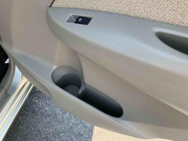 ムーヴＬコーナーセンサー　ＣＤ／ＡＭ／ＦＭラジオ　ＡＵＸ接続　アイドリングストップ　オートエアコン　キーレスエントリー　スモークガラス　盗難防止アラーム　ハロゲンヘッドランプ　足踏み式パーキングブレーキ（千葉県）の中古車