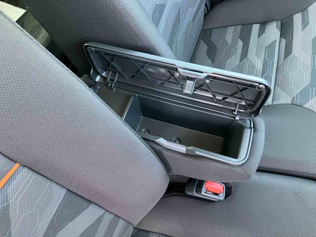 タントファンクロスターボルーフレール　１５インチアルミ　バックカメラ　両側電動スライドドア　シートヒーター　電動駐車ブレーキ　ＬＥＤライト＆フォグ　上下２段調節式デッキボード　コーナーセンサー　衝突被害軽減ブレーキ（千葉県）の中古車