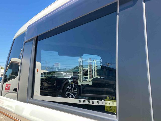 ムーヴキャンバスＧメイクアップＶＳ　ＳＡIII８型ナビ／ＴＶ／ＤＶＤ／ＢＴ／ＵＳＢ　全周囲カメラ　ドラレコ　ＥＴＣ　ＬＥＤヘッドランプ＆ＬＥＤフォグ　オートライト　オートハイビーム　スマアシ　両側電動スライド　運転席シートヒーター　置楽ＢＯＸ（千葉県）の中古車