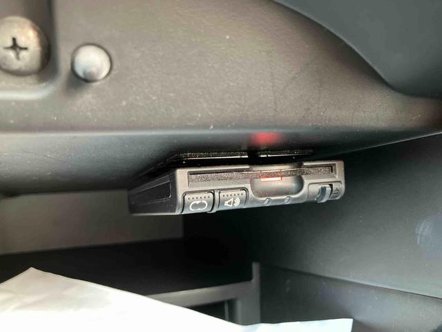 ノートＸ　Ｖセレクション＋セーフティメモリーナビ　アラウンドカメラ　ＣＤ　ＤＶＤ　ラジオ　ＥＴＣ　スペアタイヤ　オートエアコン　スマートキー（千葉県）の中古車