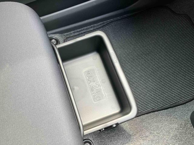 ムーヴカスタム　Ｘ　ＳＡ衝突被害軽減ブレーキ　横滑り防止装置　ＬＥＤヘッドランプ　オートライト　フォグランプ　トップシェイドガラス　アルミホイール　オートエアコン　キーフリーシステム　プッシュスタート　足踏み式駐車ブレーキ（千葉県）の中古車