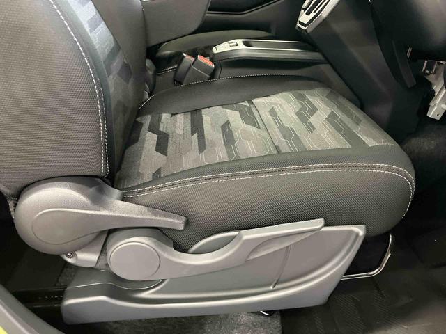 タフトG クロムベンチャー前後専用ガーニッシュ ガラスルーフ ルーフレール 15インチアルミ LEDヘッドライト&フォグランプ バックカメラ シートヒーター 電動駐車ブレーキ コーナーセンサー 衝突被害軽減ブレーキ(千葉県)の中古車