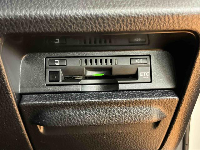 ヴォクシーＺＳ　煌IIバックカメラ連動フルセグナビ　ブルートゥース対応　ビルトインＥＴＣ　トヨタセーフティーセンス　オートクルーズコントロール　リヤオートエアコン　テレスコピックステアリング＋運転席シートアジャスター（千葉県）の中古車