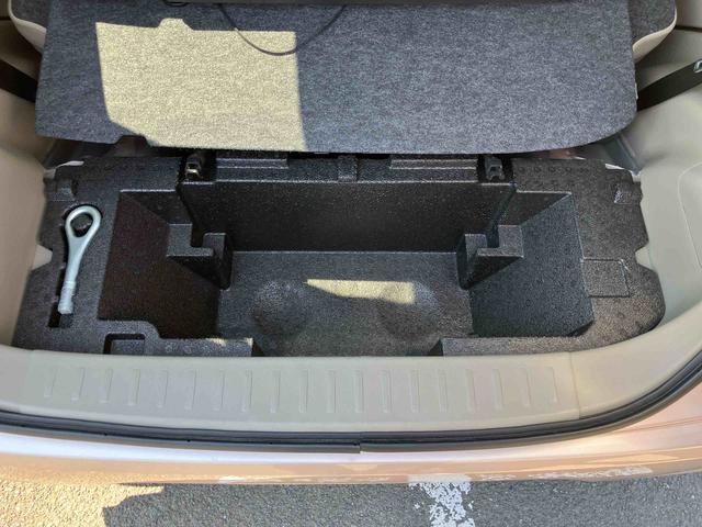 ムーヴＸ　ＳＡ衝突被害軽減ブレーキ　横滑り防止装置　オートライト　オートエアコン　アルミホイール　キーフリー　プッシュスタート　ＣＤ／ＡＭ・ＦＭラジオ　革巻ステアリング　アイドリングストップ　チルトステアリング（千葉県）の中古車