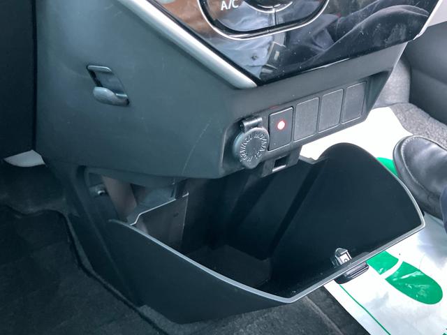 タンクカスタムＧカーナビ　バックカメラ　両側電動スライドドア　ＥＴＣ（千葉県）の中古車