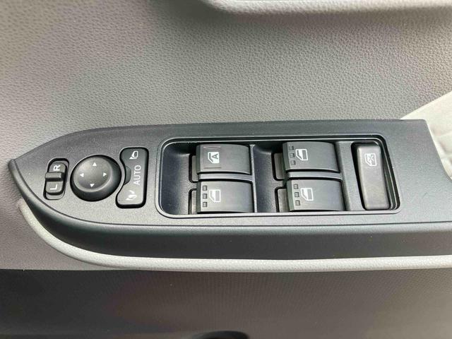 タントＸセレクションスマアシ　ＣＤ　ＡＵＸ接続　ＥＴＣ　ＬＥＤヘッドランプ　オートライト　オートハイビーム　左側電動スライドドア　コーナーセンサー　シートヒーター　キーフリー　運転席ロングスライド　足踏み式駐車ブレーキ（千葉県）の中古車