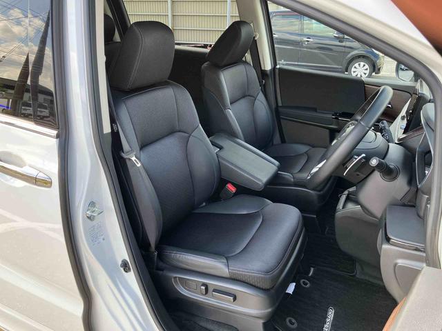 オデッセイアブソルート・ＥＸ４ＷＤ　１０型ナビ／ＢＴ／ＴＶ／ＤＩＳＣ／全周囲Ｍ　前後ドラレコ　ＥＴＣ２．０　リモコンエンジンスタート　駐車支援　ＬＥＤ前ライト　１８インチＡＷ　両側パワスラ　シートヒーター　衝突被害軽減ブレーキ（千葉県）の中古車
