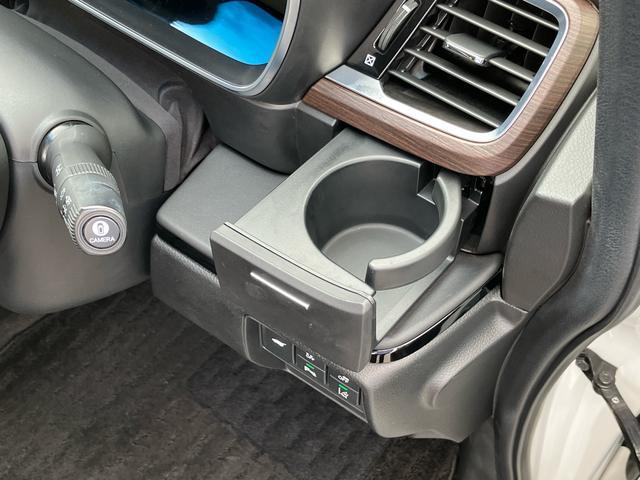 オデッセイアブソルート・ＥＸ４ＷＤ　１０型ナビ／ＢＴ／ＴＶ／ＤＩＳＣ／全周囲Ｍ　前後ドラレコ　ＥＴＣ２．０　リモコンエンジンスタート　駐車支援　ＬＥＤ前ライト　１８インチＡＷ　両側パワスラ　シートヒーター　衝突被害軽減ブレーキ（千葉県）の中古車