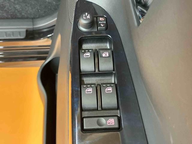 タントカスタムＲＳ　トップエディションＳＡIIバックカメラ連動フルセグナビ　ＵＳＢ接続　ブルートゥース対応　ＡＵＸ接続　ＥＴＣ　室内イルミネーションパック　ヘッドライトイルミネーション　プッシュエンジンスタート　ミラクルオープンドア（千葉県）の中古車