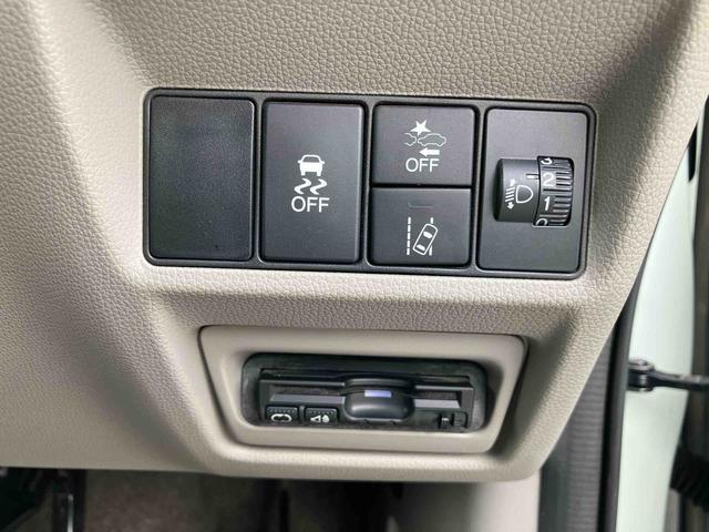 ステップワゴンＧターボ　９型ナビ／ＴＶ／ＤＶＤ／ＢＴ／ＵＳＢ　後席モニター　Ｂカメラ　ＥＴＣ　アダプティブクルコン　わくわくゲート　後席マニュアルクーラー　ロールサンシェード　シートバックテーブル　衝突軽減ブレーキ（千葉県）の中古車