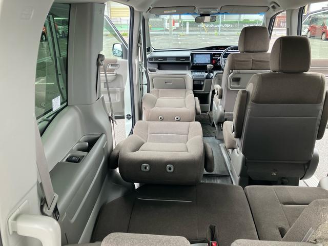 ステップワゴンＧターボ　９型ナビ／ＴＶ／ＤＶＤ／ＢＴ／ＵＳＢ　後席モニター　Ｂカメラ　ＥＴＣ　アダプティブクルコン　わくわくゲート　後席マニュアルクーラー　ロールサンシェード　シートバックテーブル　衝突軽減ブレーキ（千葉県）の中古車