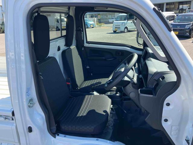 ハイゼットトラックエクストラCVT 電子制御式4WD 荷台LEDライト リヤ4枚リーフスプリング スーパーデフロック 衝突被害軽減ブレーキ コーナーセンサー スピーカー一体型AM/FMラジオ エアコン パワステ 電動格納ミラ−(千葉県)の中古車