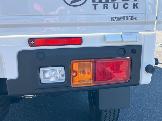 ハイゼットトラックエクストラCVT 電子制御式4WD 荷台LEDライト リヤ4枚リーフスプリング スーパーデフロック 衝突被害軽減ブレーキ コーナーセンサー スピーカー一体型AM/FMラジオ エアコン パワステ 電動格納ミラ−(千葉県)の中古車