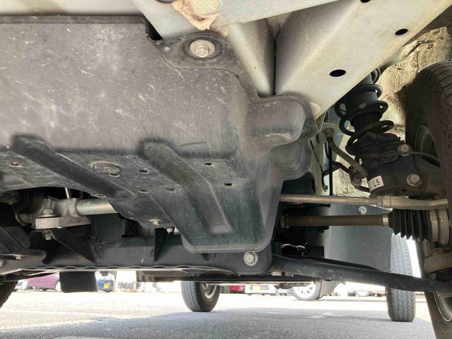 ハイゼットトラックスタンダード４ＷＤ／ＣＶＴ　荷台三方開　衝突被害軽減ブレーキ　横滑り防止装置　コーナーセンサー　オートライト　オートハイビーム　トップシェイドガラス　オーバーヘッドシェルフ　アイドリングストップ　ＡＭ／ＦＭラジオ（千葉県）の中古車