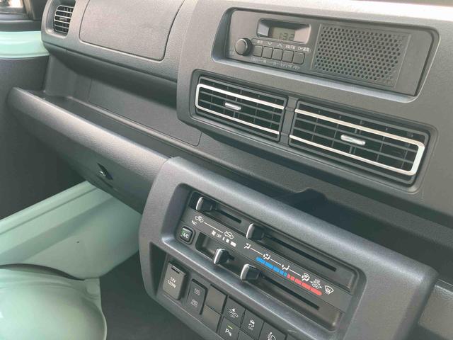 ハイゼットトラックスタンダード４ＷＤ／ＣＶＴ　荷台三方開　衝突被害軽減ブレーキ　横滑り防止装置　コーナーセンサー　オートライト　オートハイビーム　トップシェイドガラス　オーバーヘッドシェルフ　アイドリングストップ　ＡＭ／ＦＭラジオ（千葉県）の中古車