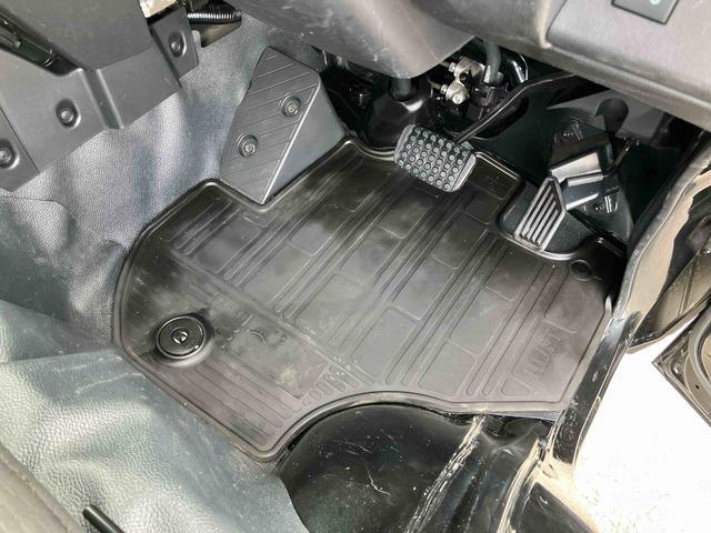 ハイゼットトラックエクストラ４ＷＤ　ＥＴＣ　荷台三方開　荷台作業灯　トップシェイドガラス　前後コーナーセンサー　衝突被害軽減ブレーキ　横滑防止装置　オートライト　オートハイビーム　ＬＥＤフォグランプ　プッシュスタート　キーフリー（千葉県）の中古車