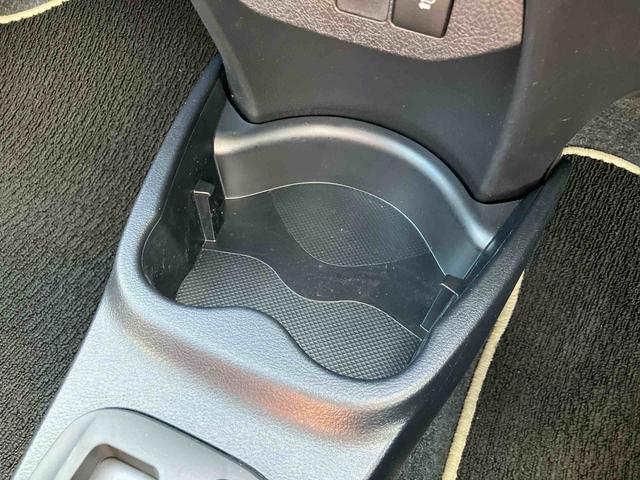 ヴィッツ１．３Ｆ　ＬＥＤエディションナビ／ワンセグＴＶ／ＢＴ　ＡＵＸ接続　バックカメラ　ドラレコ　ＥＴＣ　ＴｏｙｏｔａＳａｆｅｔｙＳｅｎｃｅ　オートライト　オートハイビーム　ＬＥＤヘッドライト　社外アルミ　スマートキー　盗難防止アラーム（千葉県）の中古車