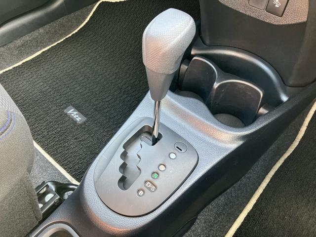 ヴィッツ１．３Ｆ　ＬＥＤエディションナビ／ワンセグＴＶ／ＢＴ　ＡＵＸ接続　バックカメラ　ドラレコ　ＥＴＣ　ＴｏｙｏｔａＳａｆｅｔｙＳｅｎｃｅ　オートライト　オートハイビーム　ＬＥＤヘッドライト　社外アルミ　スマートキー　盗難防止アラーム（千葉県）の中古車