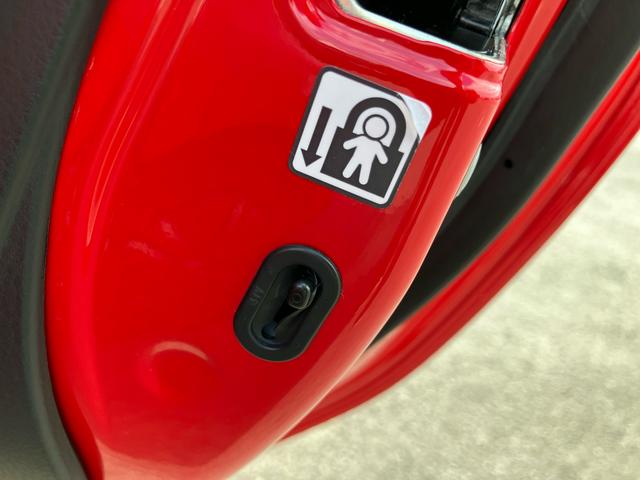 ヴィッツ１．３Ｆ　ＬＥＤエディションナビ／ワンセグＴＶ／ＢＴ　ＡＵＸ接続　バックカメラ　ドラレコ　ＥＴＣ　ＴｏｙｏｔａＳａｆｅｔｙＳｅｎｃｅ　オートライト　オートハイビーム　ＬＥＤヘッドライト　社外アルミ　スマートキー　盗難防止アラーム（千葉県）の中古車
