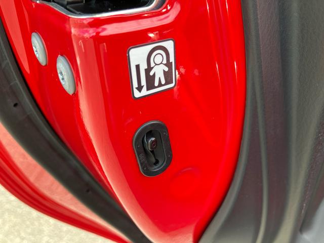 ヴィッツ１．３Ｆ　ＬＥＤエディションナビ／ワンセグＴＶ／ＢＴ　ＡＵＸ接続　バックカメラ　ドラレコ　ＥＴＣ　ＴｏｙｏｔａＳａｆｅｔｙＳｅｎｃｅ　オートライト　オートハイビーム　ＬＥＤヘッドライト　社外アルミ　スマートキー　盗難防止アラーム（千葉県）の中古車