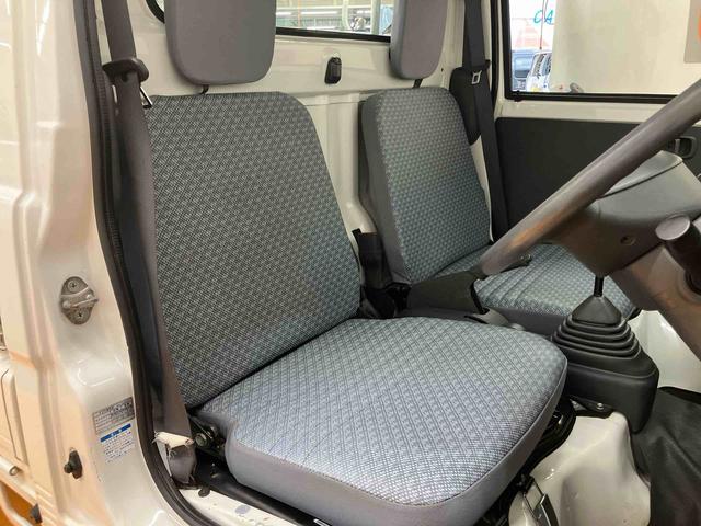 ハイゼットトラック農用スペシャル荷台作業灯　テールゲートチェーン　ゲートプロテクター　リヤ４枚リーフスプリング　ショッピングフック　マニュアルレベリング機能付ハロゲンヘッドライト　灰皿＋シガーライター　ロングバイザー　ラバーマット（千葉県）の中古車