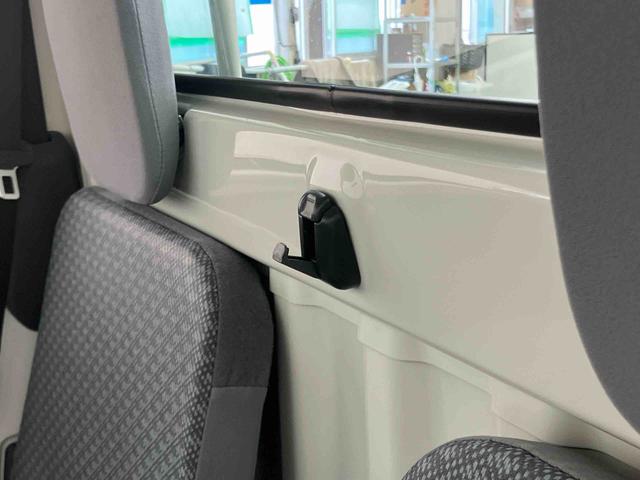 ハイゼットトラック農用スペシャル荷台作業灯　テールゲートチェーン　ゲートプロテクター　リヤ４枚リーフスプリング　ショッピングフック　マニュアルレベリング機能付ハロゲンヘッドライト　灰皿＋シガーライター　ロングバイザー　ラバーマット（千葉県）の中古車