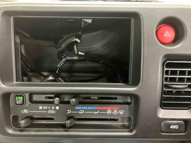 ハイゼットトラック農用スペシャル荷台作業灯　テールゲートチェーン　ゲートプロテクター　リヤ４枚リーフスプリング　ショッピングフック　マニュアルレベリング機能付ハロゲンヘッドライト　灰皿＋シガーライター　ロングバイザー　ラバーマット（千葉県）の中古車