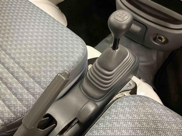ハイゼットトラック農用スペシャル荷台作業灯　テールゲートチェーン　ゲートプロテクター　リヤ４枚リーフスプリング　ショッピングフック　マニュアルレベリング機能付ハロゲンヘッドライト　灰皿＋シガーライター　ロングバイザー　ラバーマット（千葉県）の中古車