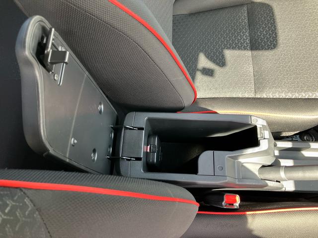 ロッキーＧターボ　ナビ／ＴＶ／ＤＶＤ／ＢＴ／ＵＳＢ　Ｂカメラ　ＥＴＣ　全車速追従クルコン　オートライト　オートハイビーム　ＬＥＤヘッドライト　ＬＥＤフォグランプ　コーナーセンサー　シートヒーター　アルミホイール（千葉県）の中古車