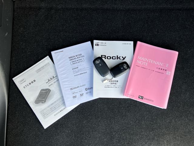 ロッキーＧターボ　ナビ／ＴＶ／ＤＶＤ／ＢＴ／ＵＳＢ　Ｂカメラ　ＥＴＣ　全車速追従クルコン　オートライト　オートハイビーム　ＬＥＤヘッドライト　ＬＥＤフォグランプ　コーナーセンサー　シートヒーター　アルミホイール（千葉県）の中古車