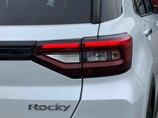 ロッキープレミアムG HEVハイブリッド 9型ナビ/TV/DVD/BT/USB 全周囲カメラ 前後ドラレコ ETC アダプティブLEDヘッドライト オートハイビーム 全車速追従クルコン コーナーセンサー シートヒーター アルミ(千葉県)の中古車