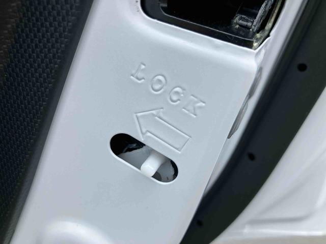 ロッキープレミアムG HEVハイブリッド 9型ナビ/TV/DVD/BT/USB 全周囲カメラ 前後ドラレコ ETC アダプティブLEDヘッドライト オートハイビーム 全車速追従クルコン コーナーセンサー シートヒーター アルミ(千葉県)の中古車