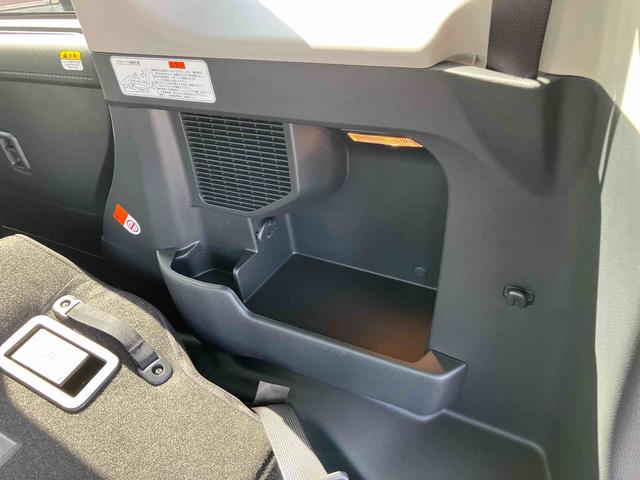トールカスタムＧ９インチディスプレイオーディオ　バックカメラ　アダプティブクルコン　両側電動スライドドア　ＬＥＤ前灯＆フォグランプ　電動Ｐブレーキ　１５インチアルミホイール　コーナーセンサー　衝突被害軽減ブレーキ（千葉県）の中古車