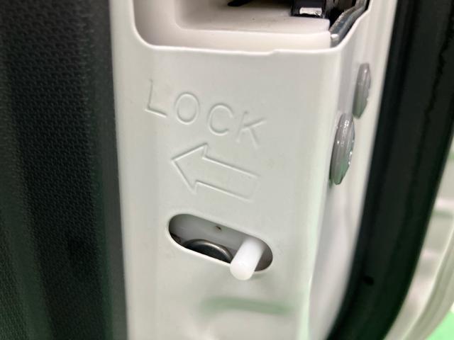 ムーヴカスタム　Ｘトップシェイドガラス　ＣＤ／ＵＳＢ　ＡＵＸ接続　オートライト　ＬＥＤヘッドライト　オートエアコン　アルミホイール　プッシュスタート　キーフリーシステム　足踏み式駐車ブレーキ　アイドリングストップ（千葉県）の中古車