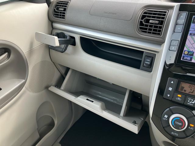 タントＸナビ／ＴＶ／ＤＶＤ／ＢＴ／ＵＳＢ　Ｂカメラ　オートライト　左側電動スライドドア　オートエアコン　キーフリーシステム　盗難防止アラーム　プッシュスタート　アイドリングストップ　シートリフター　電格ミラー（千葉県）の中古車