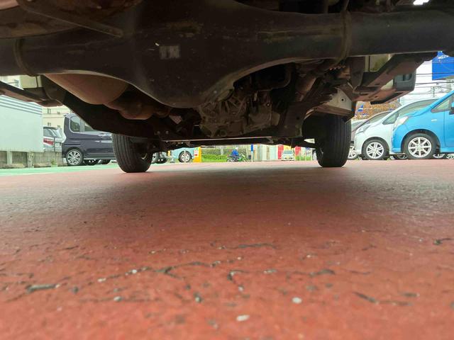ハイゼットトラックスタンダード５速マニュアル　２ＷＤ　ＡＭ／ＦＭラジオ　マニュアルエアコン　ハロゲンヘッドライト（千葉県）の中古車