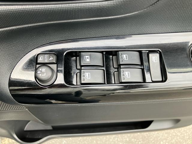 ムーヴキャンバスＧブラックアクセントリミテッド　ＳＡIII８型ナビ／ＴＶ／ＤＶＤ／ＢＴ／ＵＳＢ　全周囲カメラ　前後ドラレコ　オートライト　ＬＥＤヘッドライト　スマアシ　両側電動スライド　プッシュスタート　キーフリー　革巻ステアリング　オートエアコン　ステリモ（千葉県）の中古車
