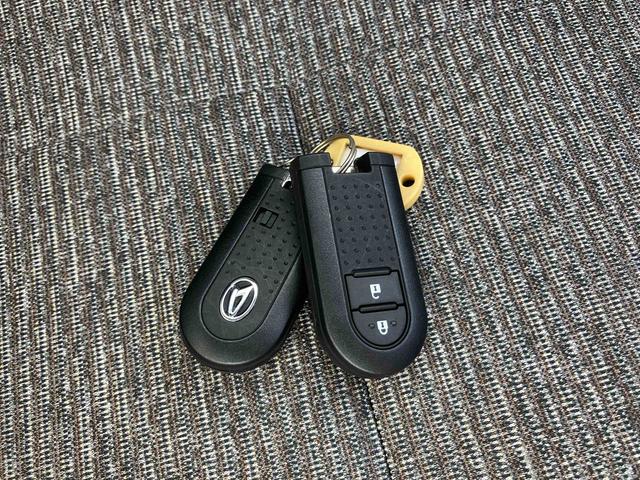 ミラトコットＧ　ＳＡIII７インチメモリーナビ　ＥＴＣ　全周囲カメラ　プッシュボタンスタート　キーフリー　運転席助手席シートヒーター　衝突回避支援ブレーキ　オートエアコン　電動格納ミラー　コーナーセンサー（千葉県）の中古車