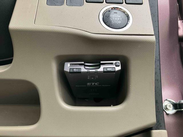 ムーヴＸリミテッドナビ／ワンセグＴＶ／ＣＤ　ＡＵＸ接続　バックカメラ　ＥＴＣ　オートエアコン　アルミホイール　革巻ステアリング　キーフリー　プッシュスタート　盗難防止アラーム　足踏み式駐車ブレーキ　電動格納ドアミラー（千葉県）の中古車