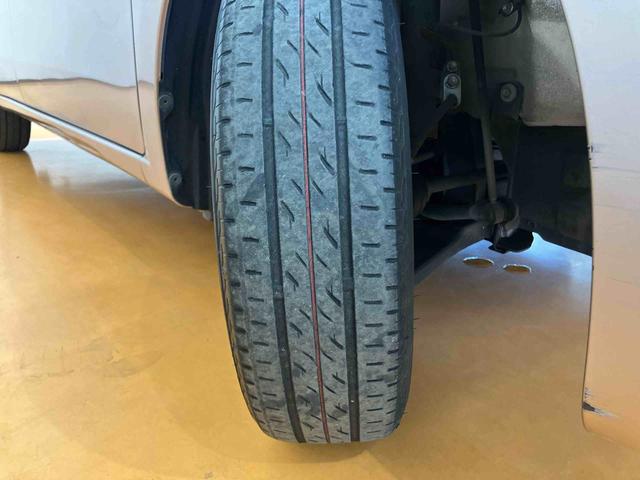 ムーヴＬ　スマートセレクションＳＡ衝突被害軽減ブレーキ　横滑り防止装置　アイドリングストップ　ＣＤラジオチューナー　ＡＵＸ接続　チルトステアリング　運転席シートリフター　バニティーミラー付き左右サンバイザー　助手席シートアンダートレイ（千葉県）の中古車