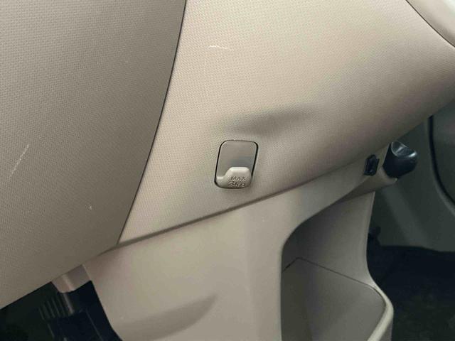 ムーヴＬ　スマートセレクションＳＡ衝突被害軽減ブレーキ　横滑り防止装置　アイドリングストップ　ＣＤラジオチューナー　ＡＵＸ接続　チルトステアリング　運転席シートリフター　バニティーミラー付き左右サンバイザー　助手席シートアンダートレイ（千葉県）の中古車