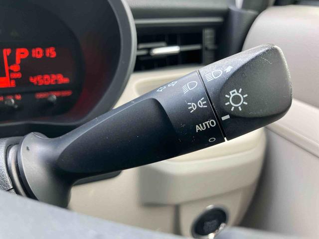 ムーヴＸ　ＳＡIIナビ／ＴＶ／ＤＶＤ／ＢＴ／ＵＳＢ　バックカメラ　トップシェイドガラス　アルミホイール　オートライト　スマアシ　横滑り防止装置　オートエアコン　キーフリーシステム　プッシュスタート　盗難防止アラーム（千葉県）の中古車