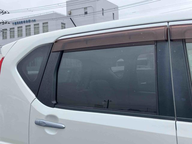 ムーヴＸ　ＳＡIIナビ／ＴＶ／ＤＶＤ／ＢＴ／ＵＳＢ　バックカメラ　トップシェイドガラス　アルミホイール　オートライト　スマアシ　横滑り防止装置　オートエアコン　キーフリーシステム　プッシュスタート　盗難防止アラーム（千葉県）の中古車