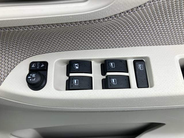 ムーヴＸ　ＳＡIIナビ／ＴＶ／ＤＶＤ／ＢＴ／ＵＳＢ　バックカメラ　トップシェイドガラス　アルミホイール　オートライト　スマアシ　横滑り防止装置　オートエアコン　キーフリーシステム　プッシュスタート　盗難防止アラーム（千葉県）の中古車