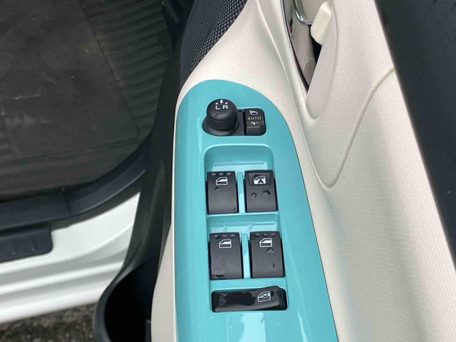 ムーヴキャンバスＧメイクアップリミテッド　ＳＡIIIパノラマカメラ連動フルセグナビ　ＵＳＢ接続　ブルートゥース対応　フロント．リヤドライブレコーダー連動　ＥＴＣ　衝突被害軽減ブレーキ　横滑り防止装置　アイドリングストップ機構　置きラクボックス（千葉県）の中古車