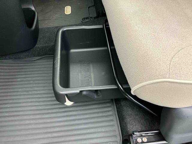 ムーヴキャンバスＧメイクアップリミテッド　ＳＡIIIパノラマカメラ連動フルセグナビ　ＵＳＢ接続　ブルートゥース対応　フロント．リヤドライブレコーダー連動　ＥＴＣ　衝突被害軽減ブレーキ　横滑り防止装置　アイドリングストップ機構　置きラクボックス（千葉県）の中古車