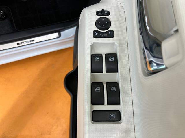 ムーヴキャンバスストライプスGパノラマカメラ連動10インチフルセグナビ USB接続 ブルートゥース対応 フロント.リヤドライブレコーダー連動 ホットカップホルダー 置きラクボックス ホールド機能付き電動パーキングブレーキ(千葉県)の中古車