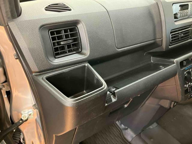 ハイゼットカーゴデラックス衝突回避支援システム　横滑り防止装置　アイドリングストップ　オートライト　オートハイビーム　ＬＥＤヘッドライト　オーバーヘッドシェルフ　キーレスエントリー　前席パワーウインドウ　前後コーナーセンサー（千葉県）の中古車