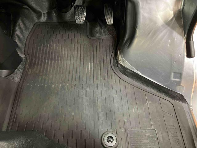 ハイゼットカーゴデラックス衝突回避支援システム　横滑り防止装置　アイドリングストップ　オートライト　オートハイビーム　ＬＥＤヘッドライト　オーバーヘッドシェルフ　キーレスエントリー　前席パワーウインドウ　前後コーナーセンサー（千葉県）の中古車